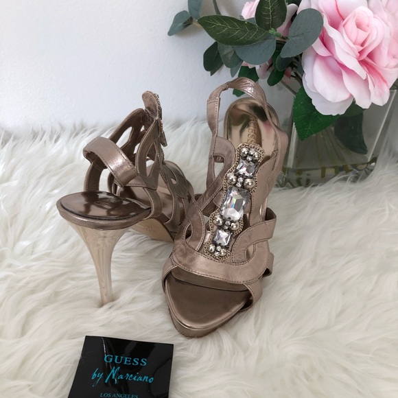 Sandals - Picture 2 of 3